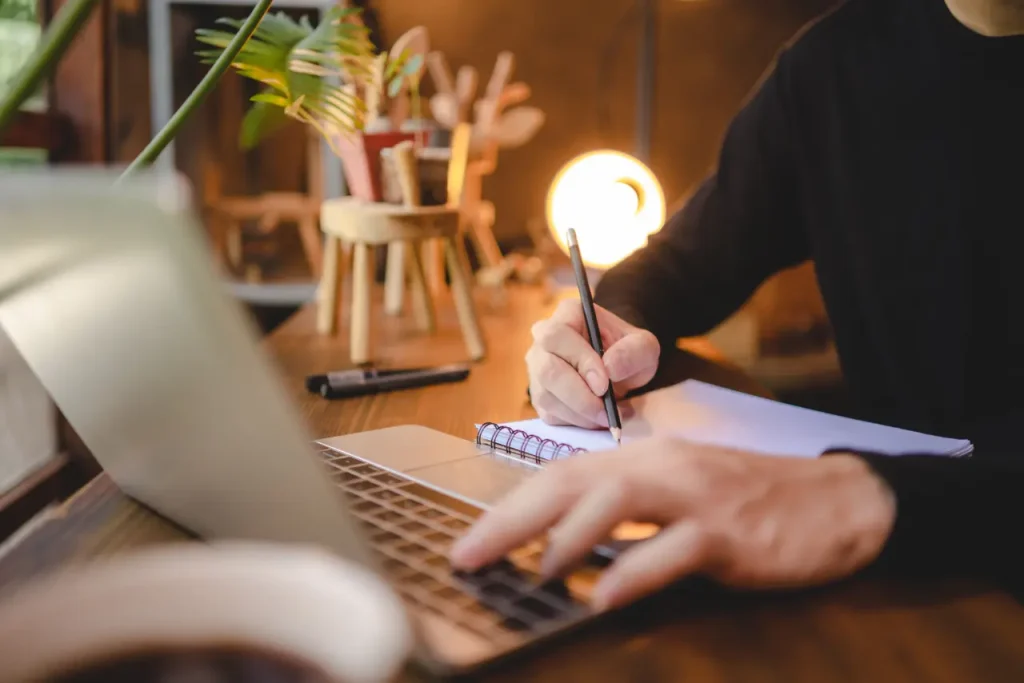 Content strategy - keywords to win SEO in New York.